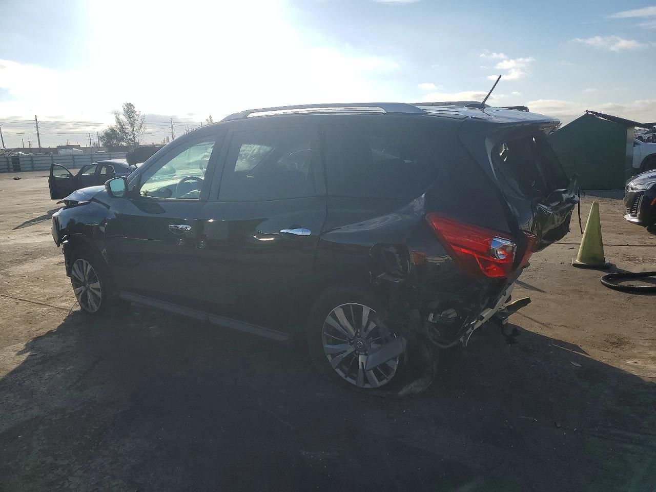 2017 Nissan Pathfinder s