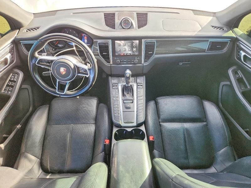 2017 Porsche Macan gts