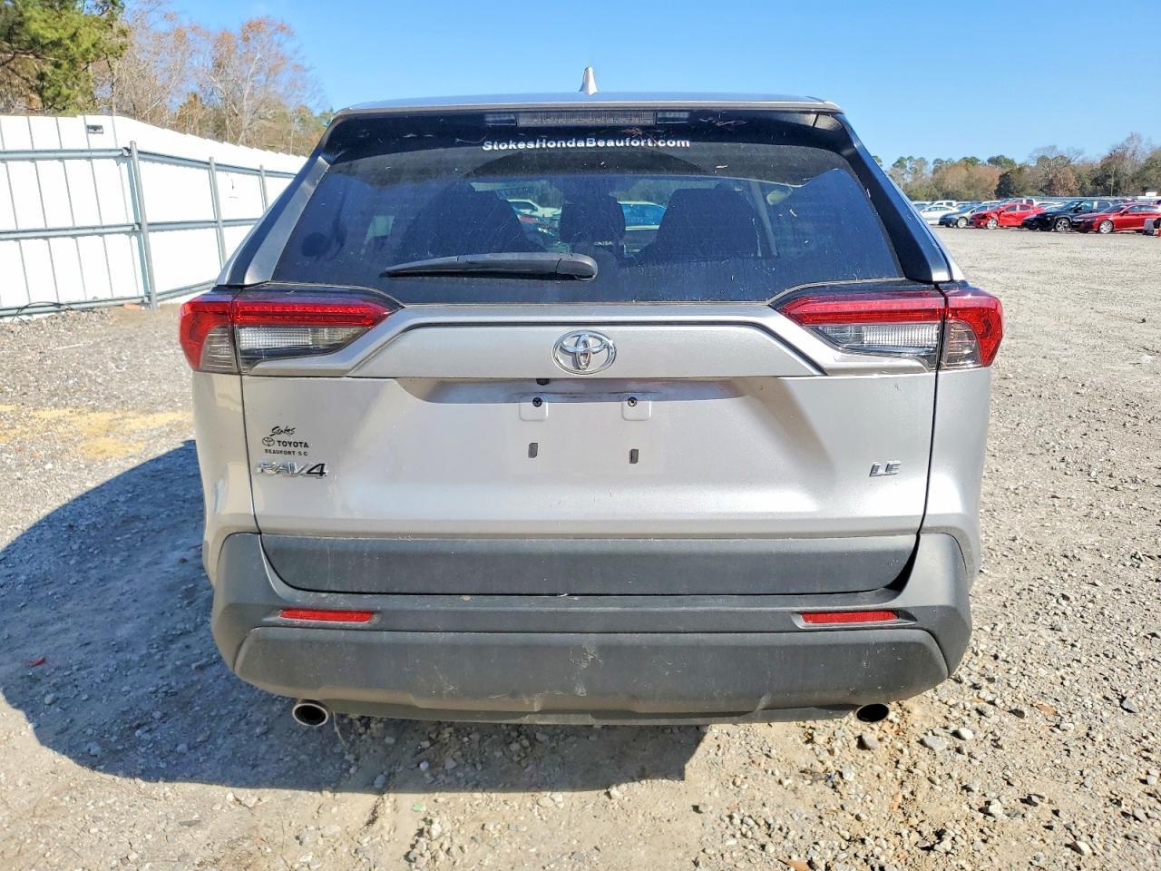 2023 Toyota Rav4 le