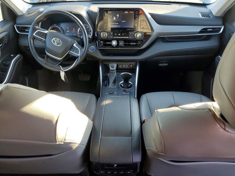 2022 Toyota Highlander Hybrid xle