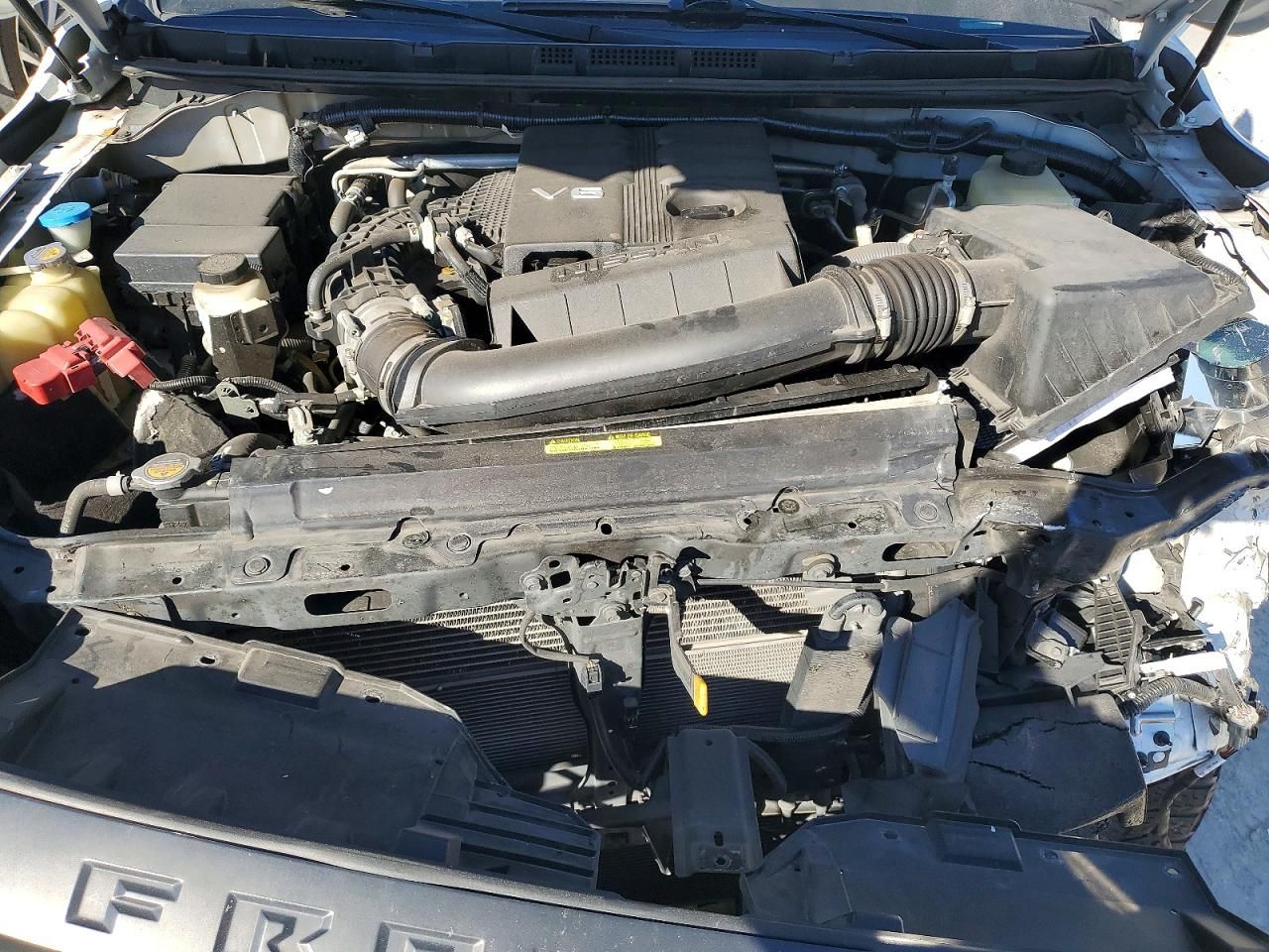 2022 Nissan Frontier s