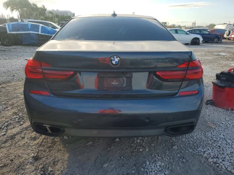 2016 BMW 740 i