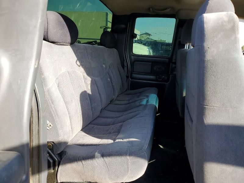 2002 Chevrolet Silverado C1500