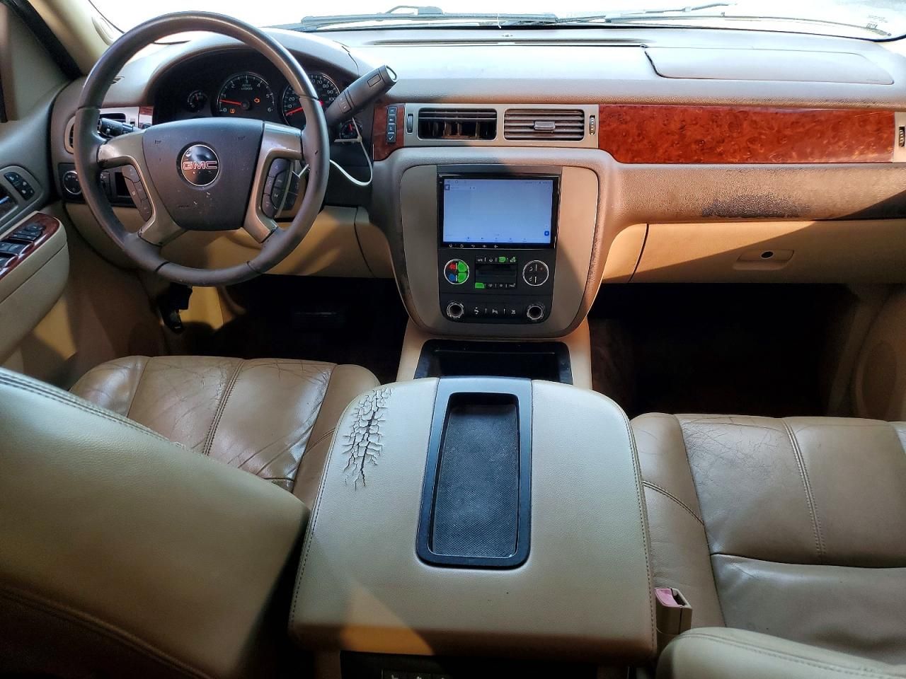 2011 GMC Yukon xl C1500 slt