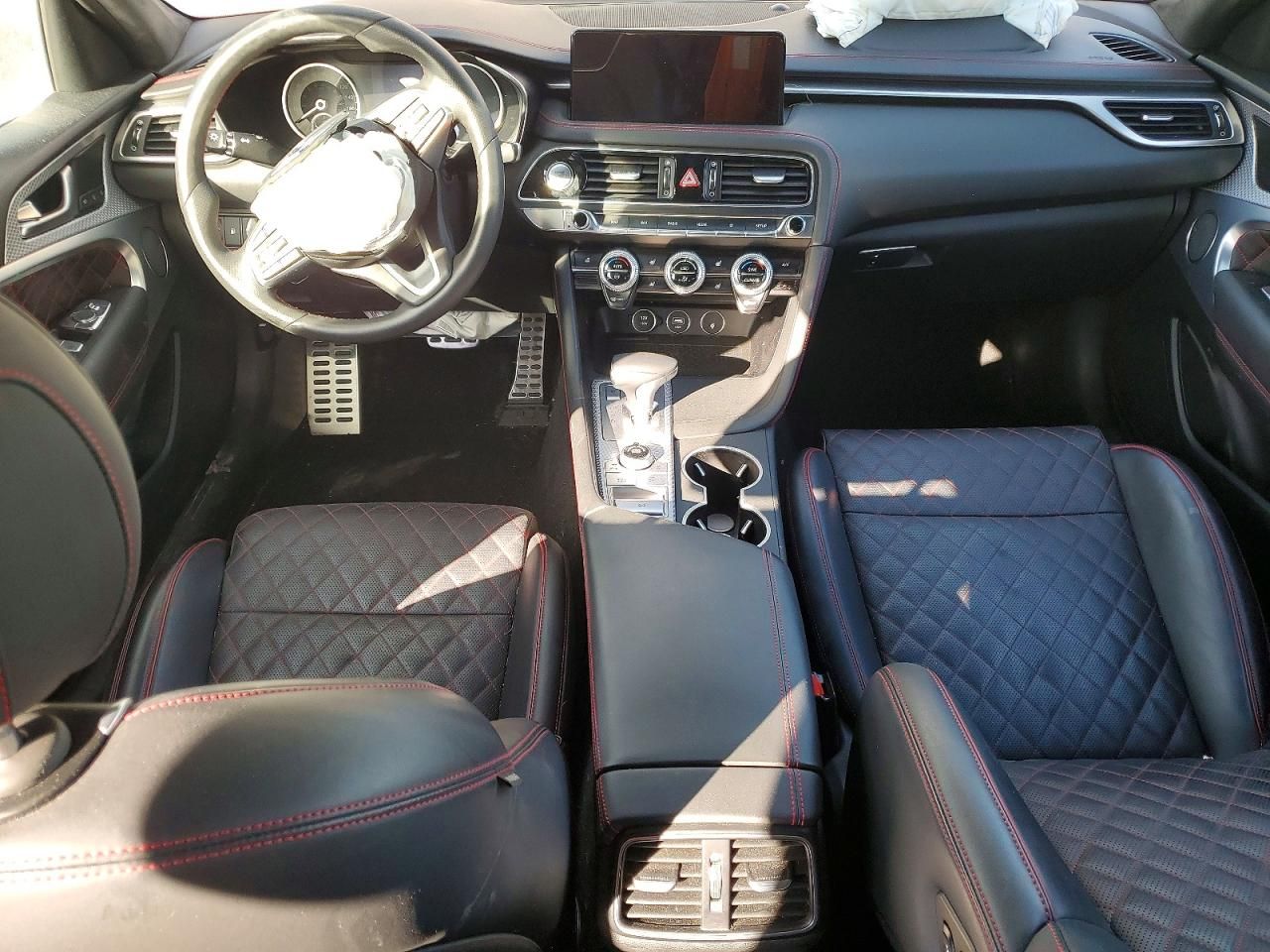 2023 Genesis G70 Base