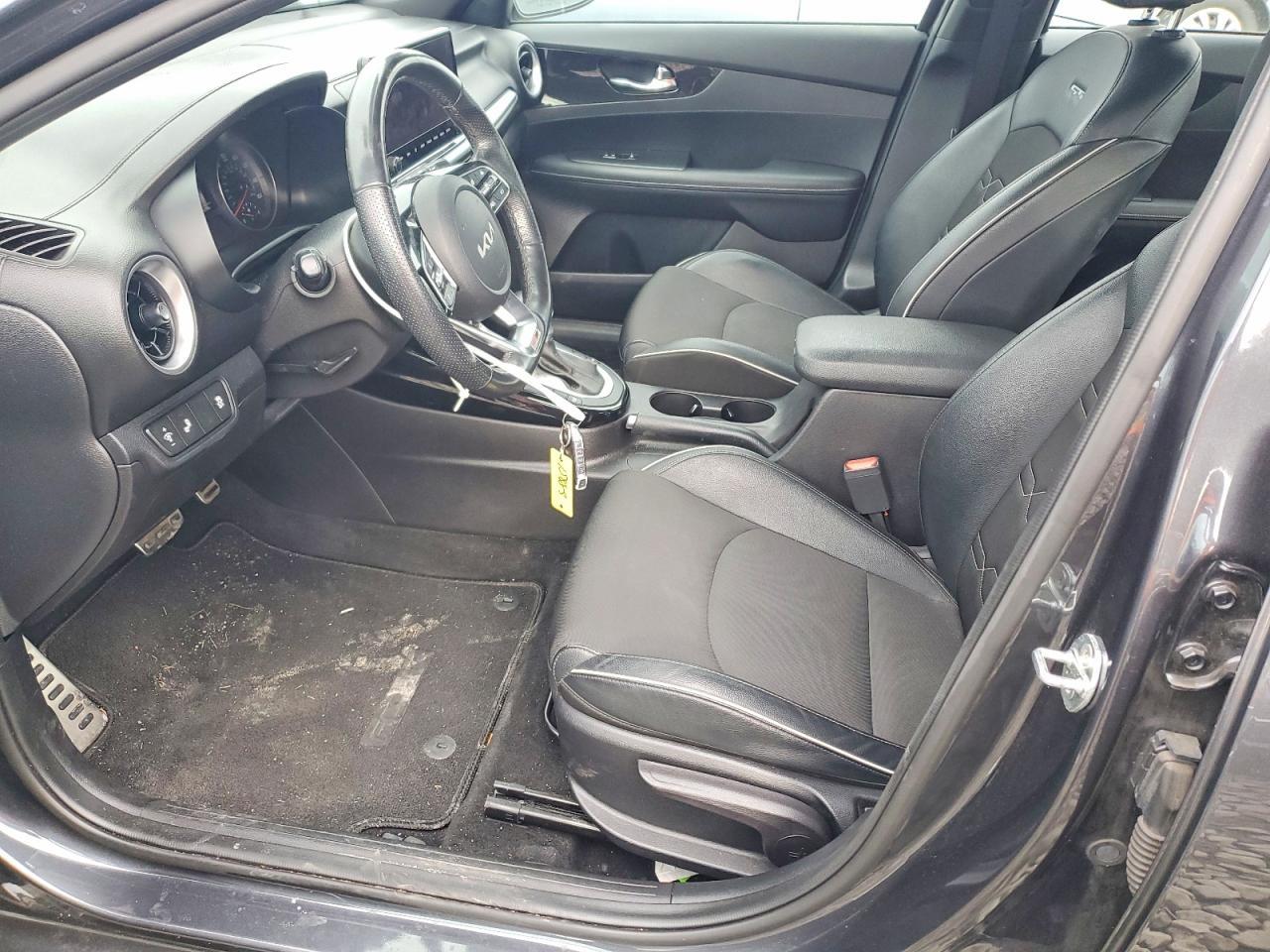 2022 KIA Forte gt Line