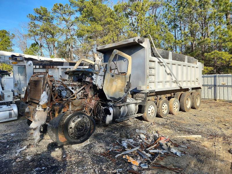 2017 Freightliner 114sd