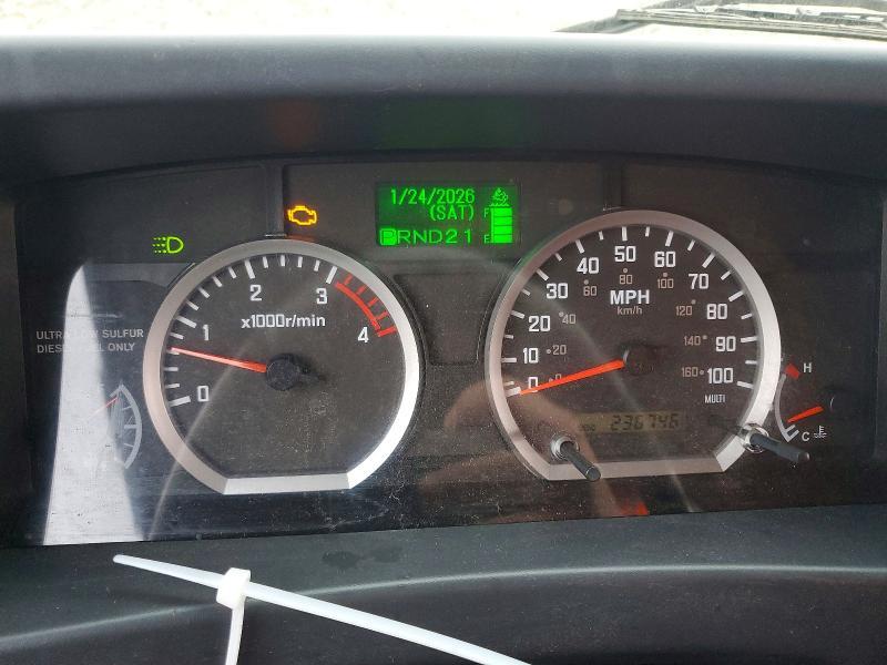 2012 Isuzu NPR HD BOX Truck