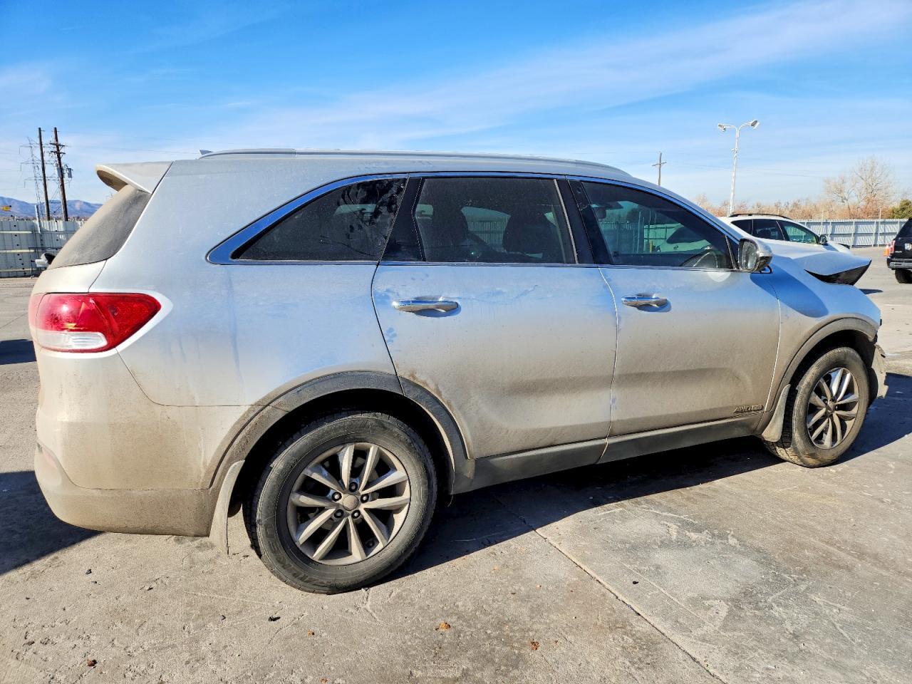 2016 KIA Sorento lx