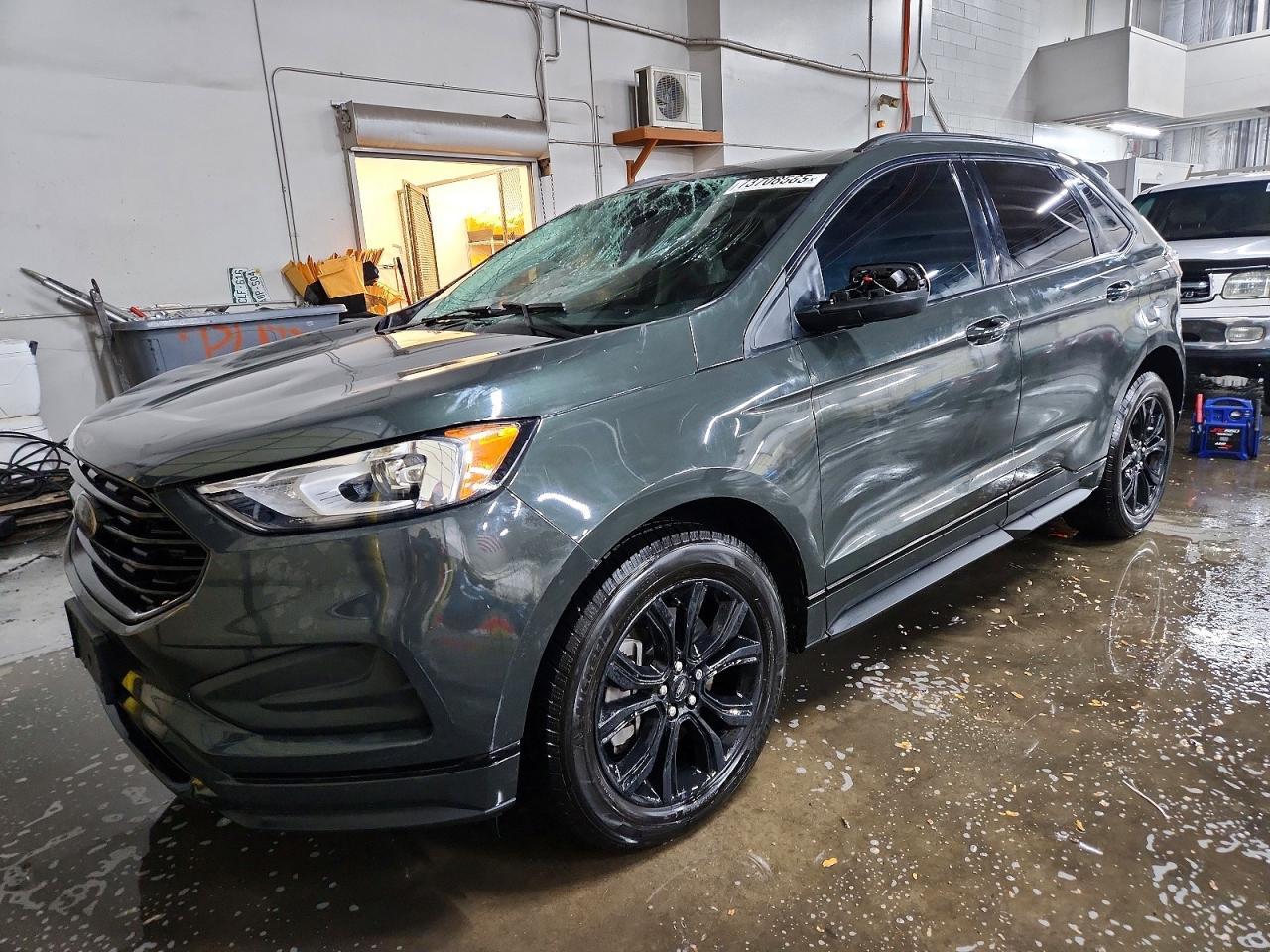 2022 Ford Edge se