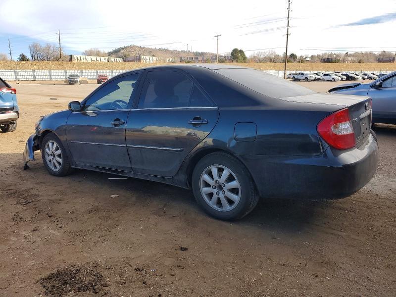 2004 Toyota Camry le