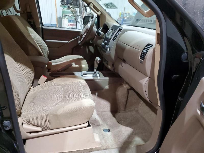 2016 Nissan Frontier s