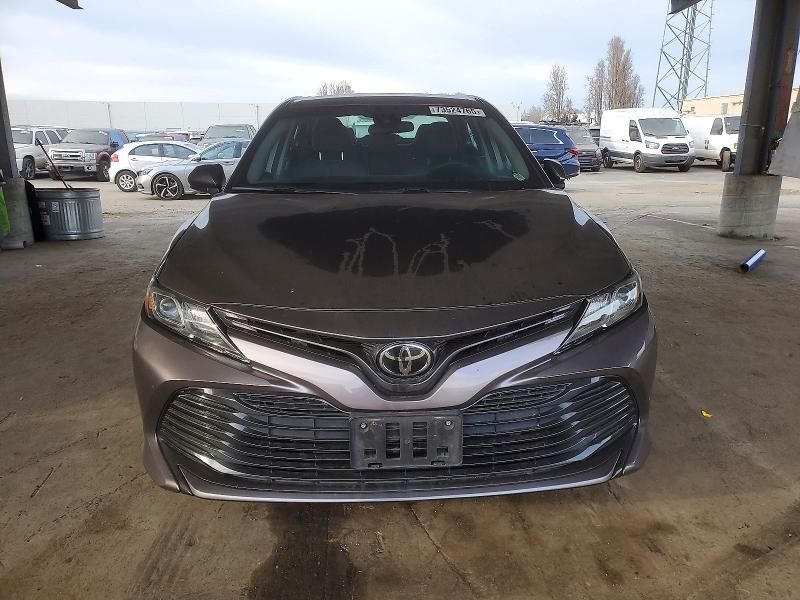 2020 Toyota Camry le