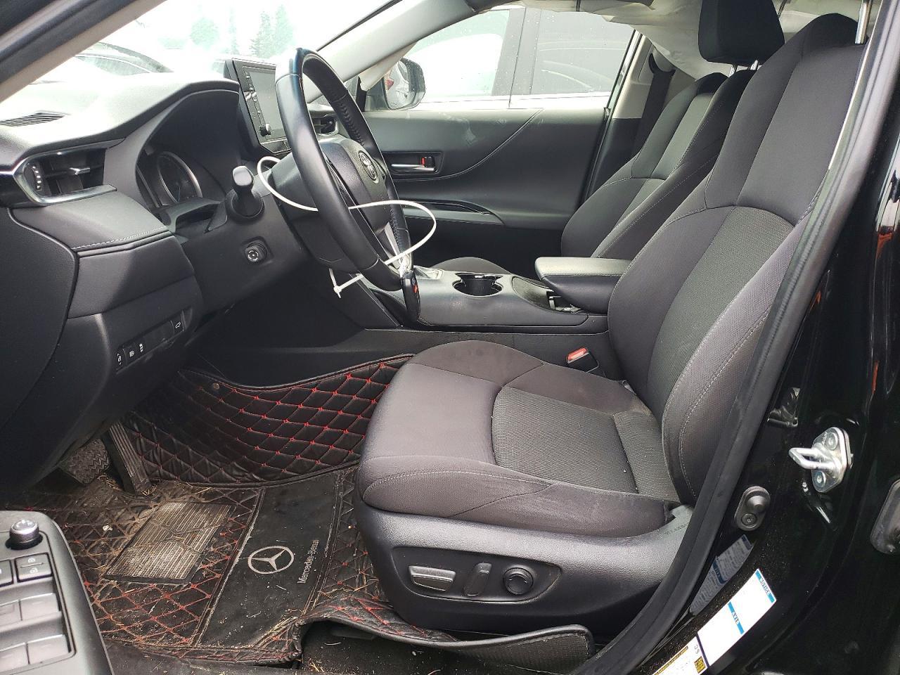 2022 Toyota Venza le