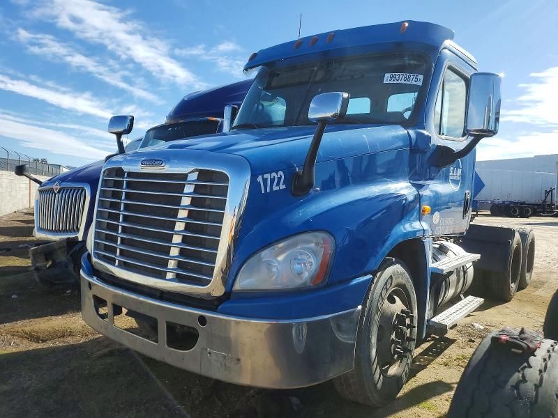 2017 Freightliner Cascadia 125 Semi Truck