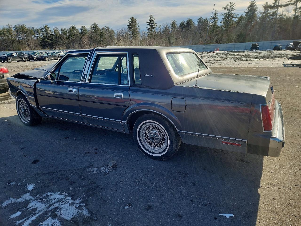 1985 Lincoln Townhouse Town car