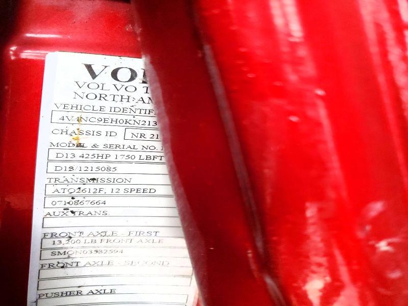 2019 Volvo VNL Semi Truck