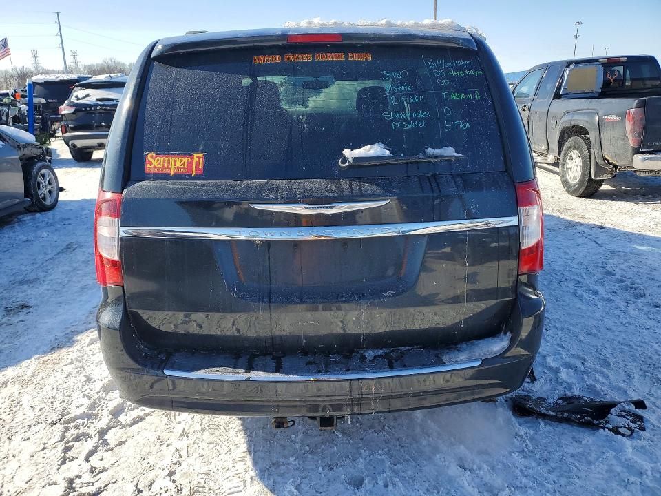 2012 Chrysler Town & Country Touring