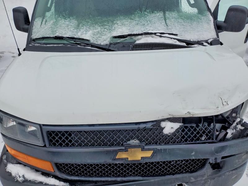 2024 Chevrolet Express G2500