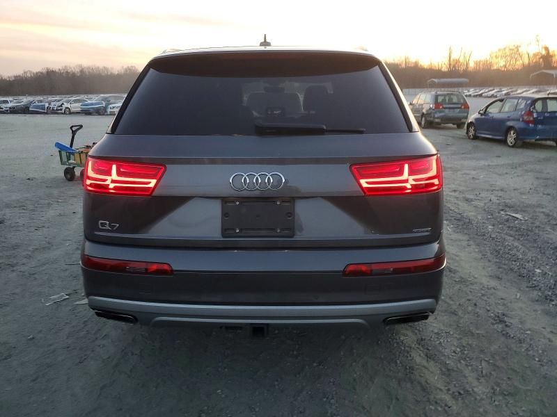 2019 Audi Q7 Prestige