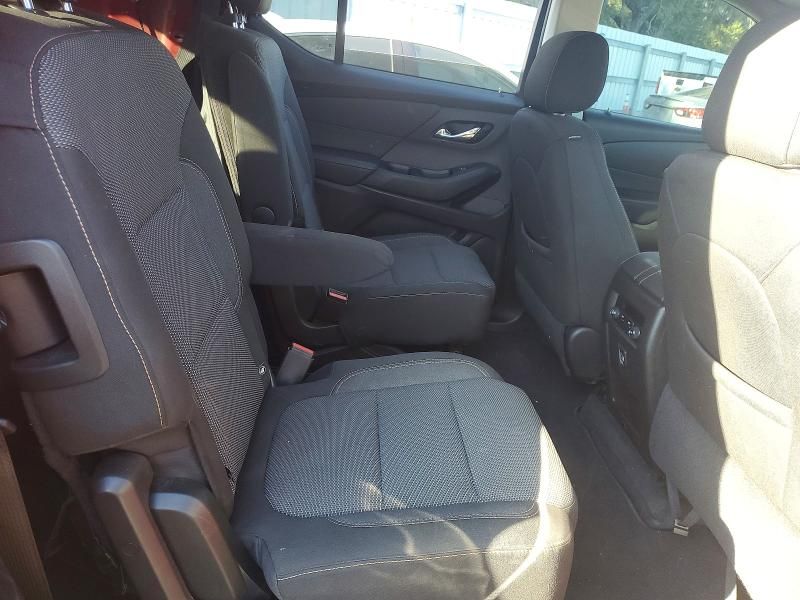 2021 Chevrolet Traverse lt