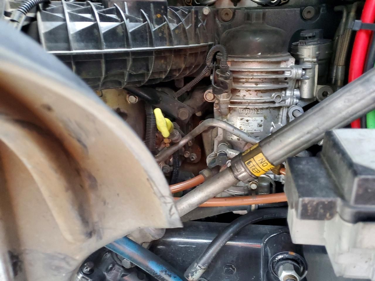 2014 Freightliner Cascadia 125 Semi Truck