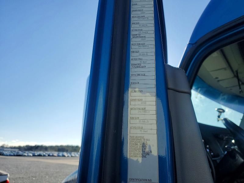 2019 Kenworth T680 Semi Truck