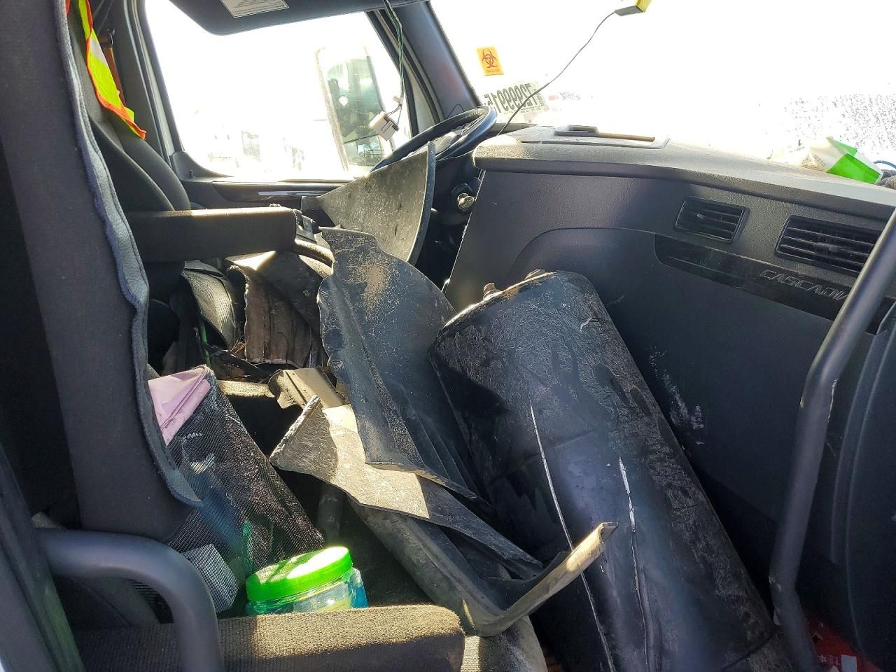 2023 Freightliner Cascadia 126 Semi Truck