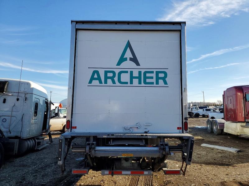 2019 Hino 268A BOX Truck