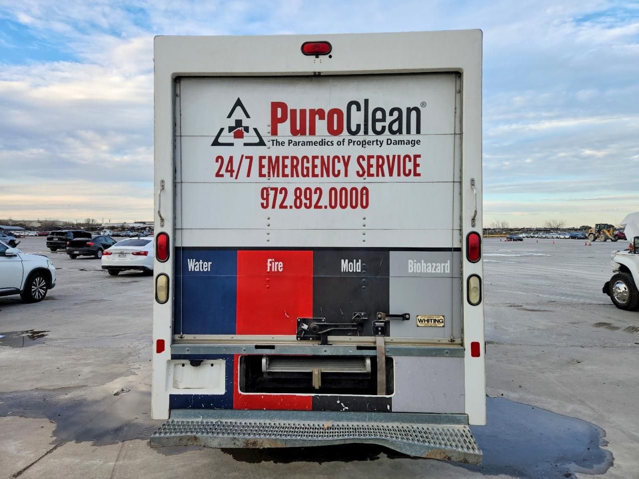 2013 Chevrolet Express Delivery Truck