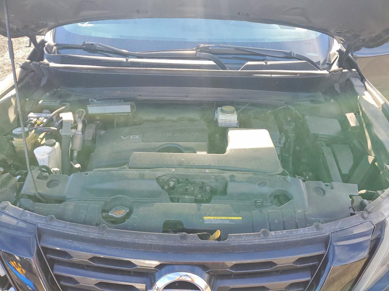 2018 Nissan Pathfinder s