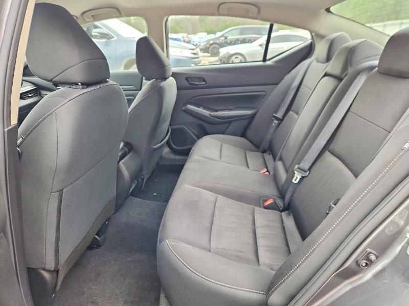 2024 Nissan Altima sv