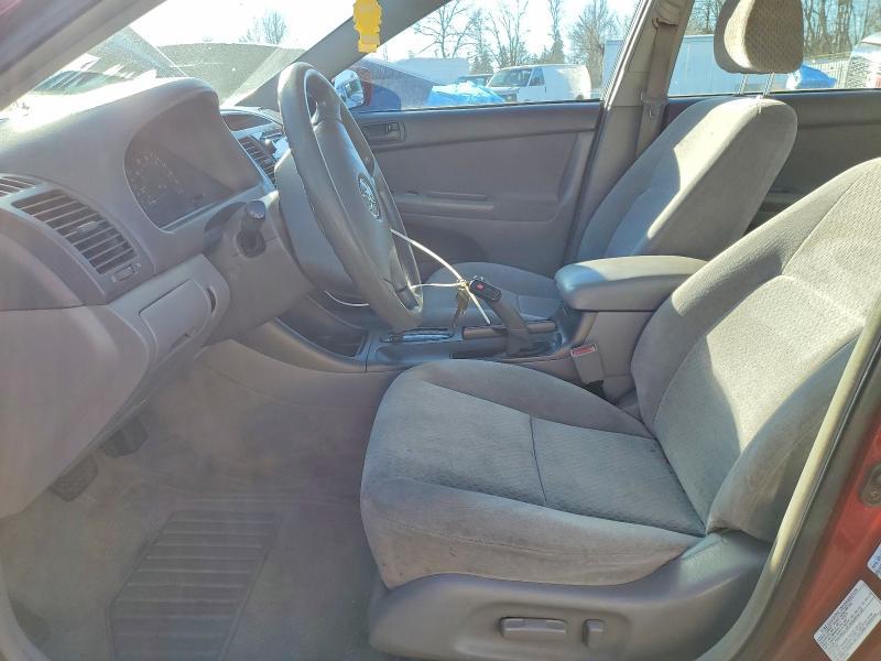 2003 Toyota Camry le