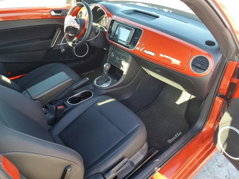 2016 Volkswagen Beetle se