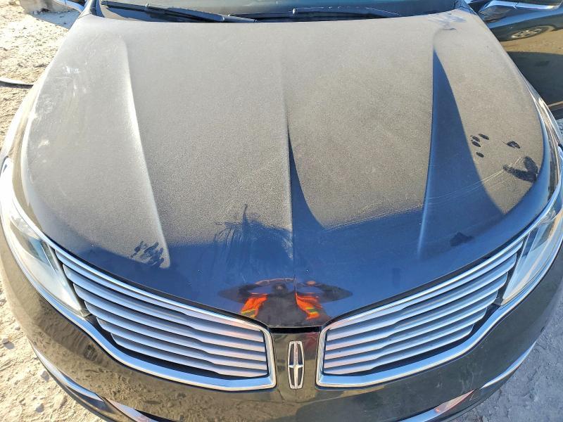 2013 Lincoln Townhouse MKZ