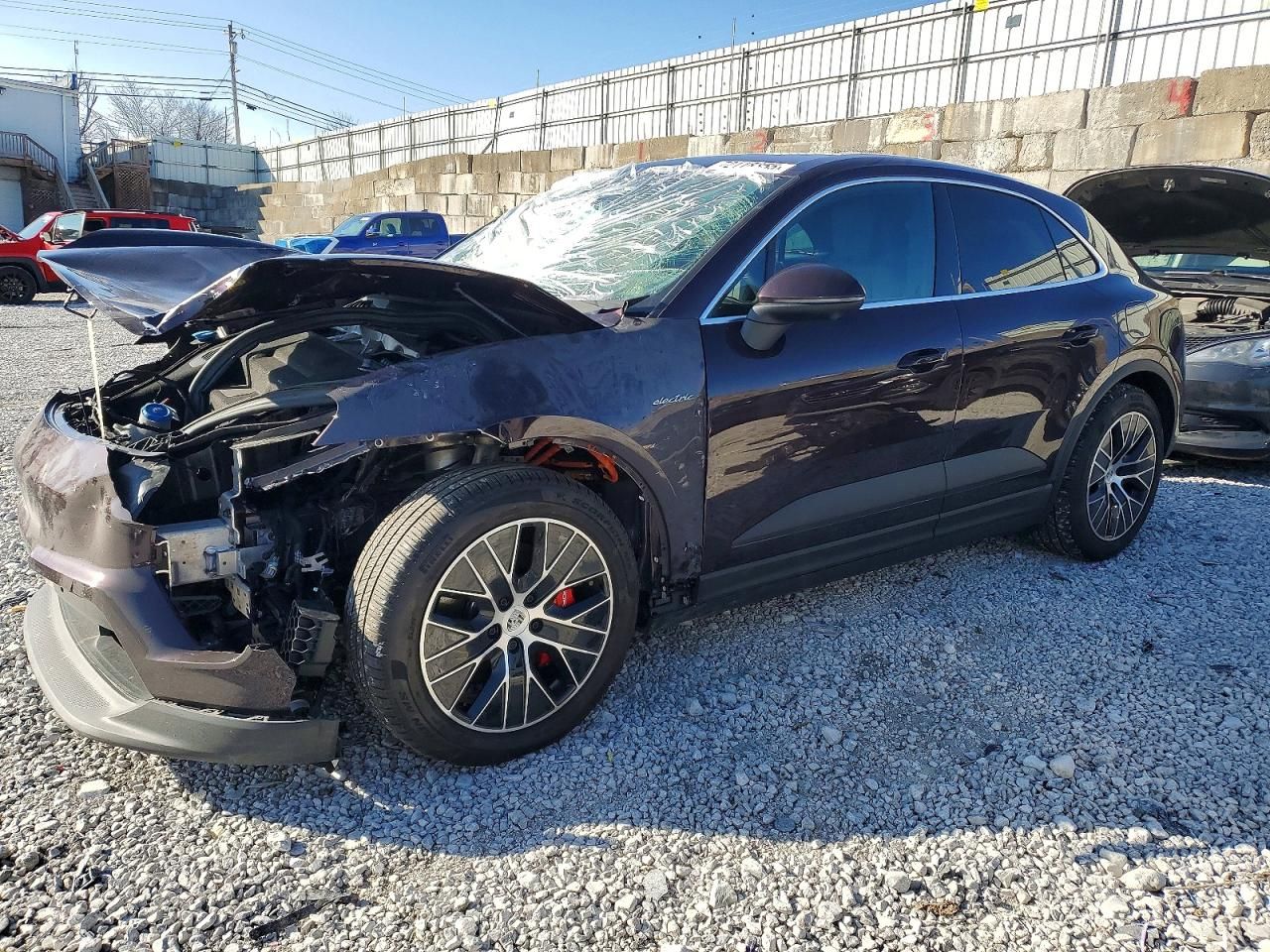 2025 Porsche Macan 4S