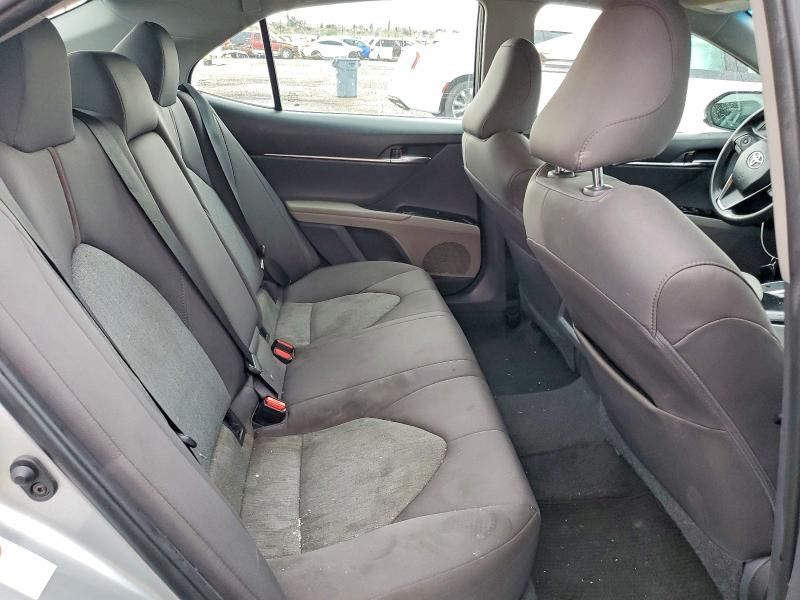 2018 Toyota Camry le