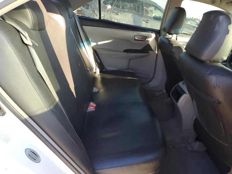 2016 Toyota Camry Hybrid