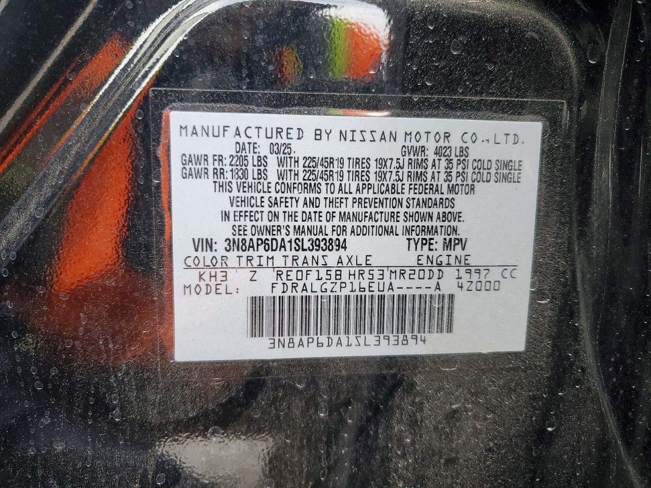 2025 Nissan Kicks sr