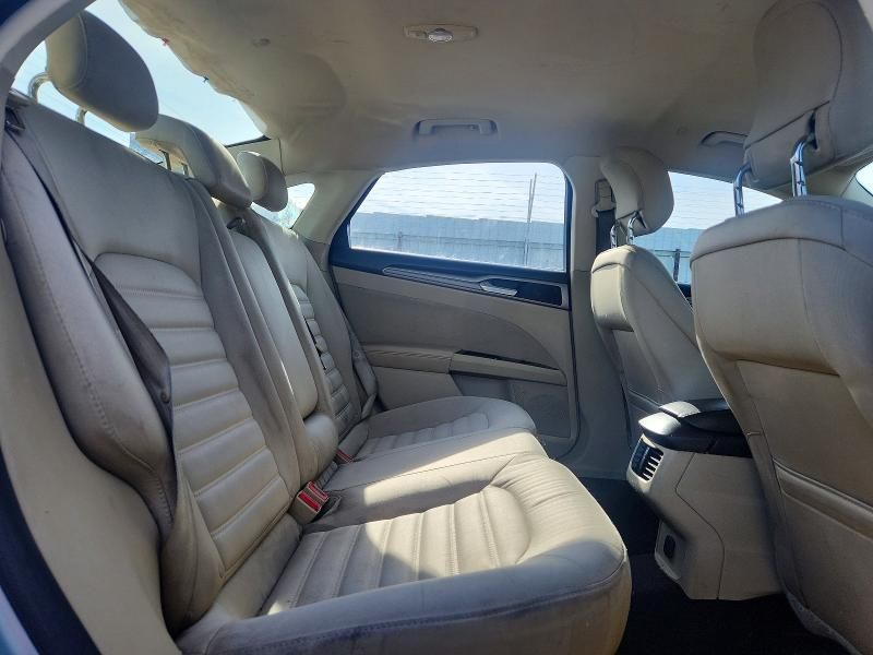 2014 Ford Fusion se Hybrid