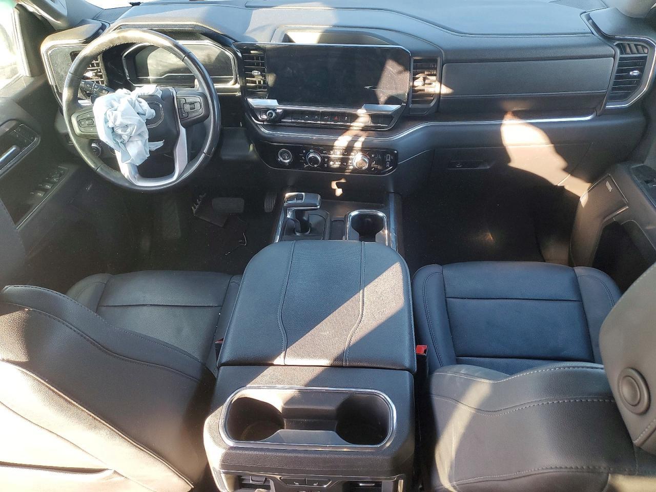 2023 GMC Sierra C1500 slt