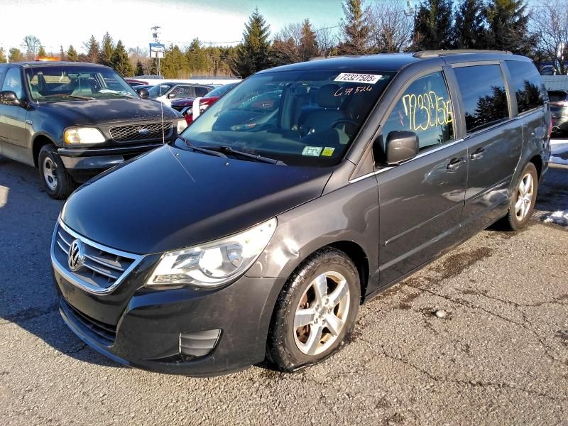2011 Volkswagen Routan se