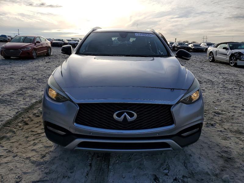 2018 Infiniti Qx30 Base