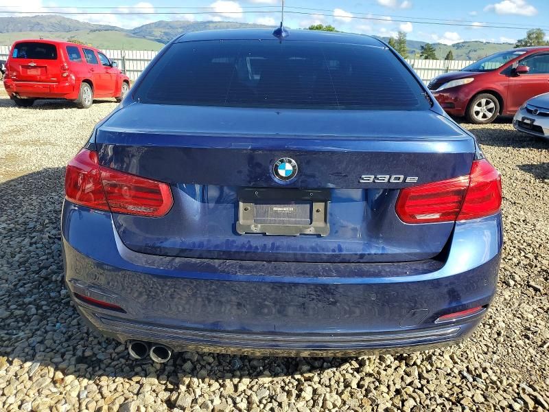 2017 BMW 330e
