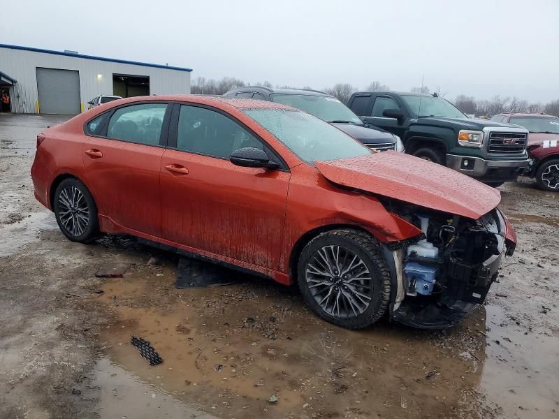 2023 KIA Forte gt Line