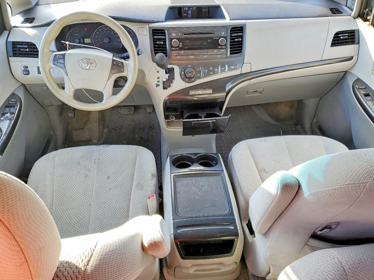 2014 Toyota Sienna le