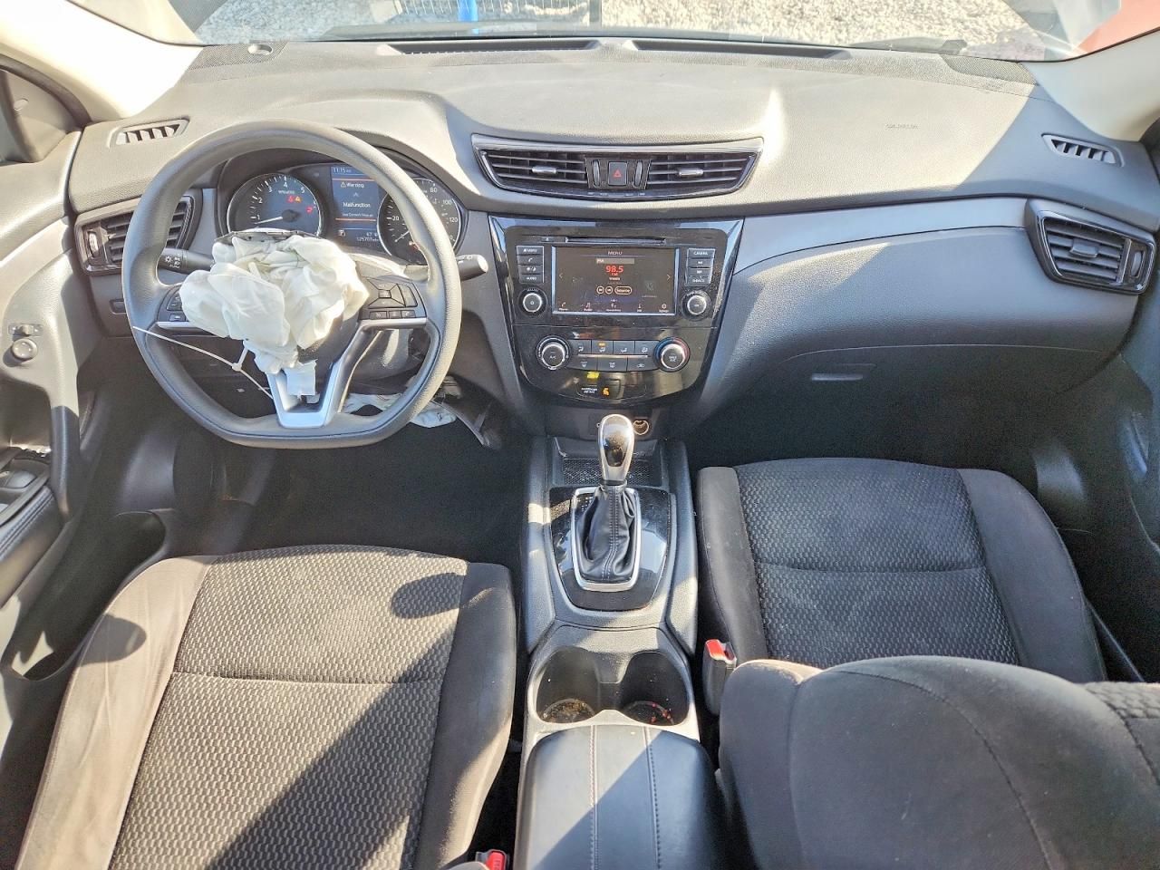 2021 Nissan Rogue Sport s