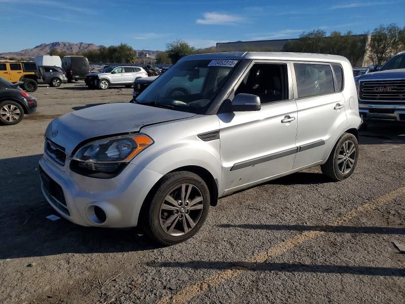 2013 KIA Soul +