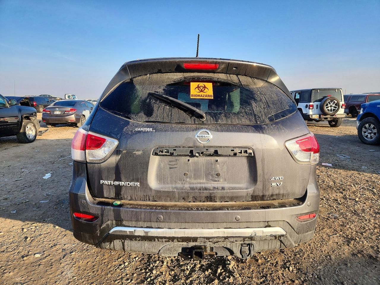2014 Nissan Pathfinder s