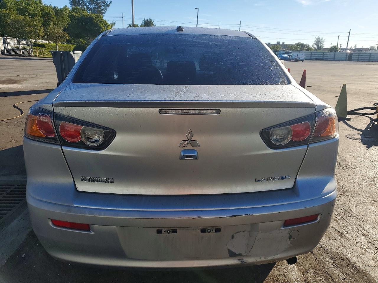 2017 Mitsubishi Lancer es